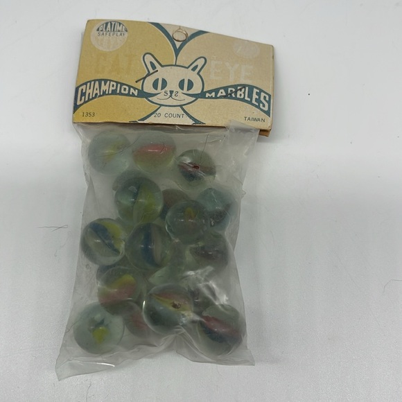 Cat Eye Champion Marbles - Picture 2 of 3